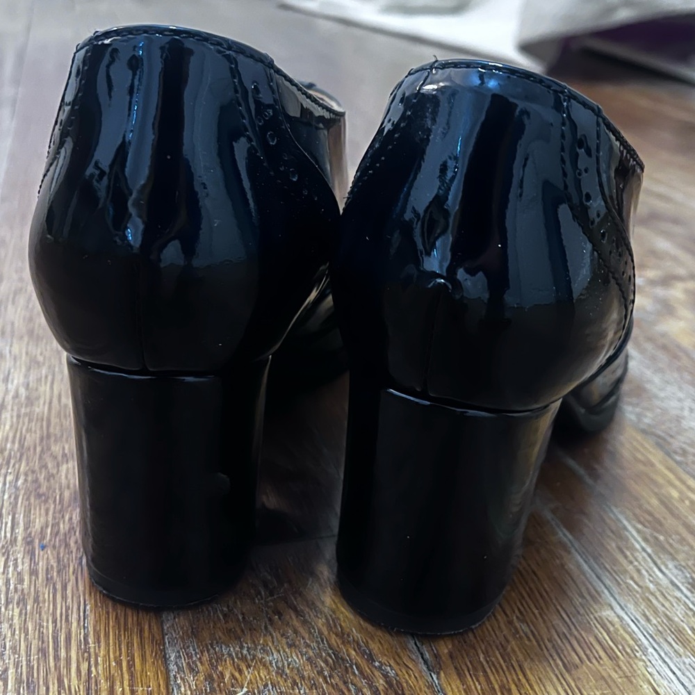Julia Bo patent leather oxford heels - Picture 4 of 5